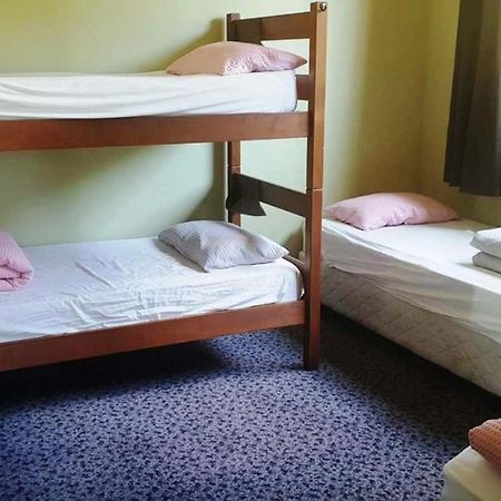 Manor House Backpackers Hostel Dunedin Bagian luar foto