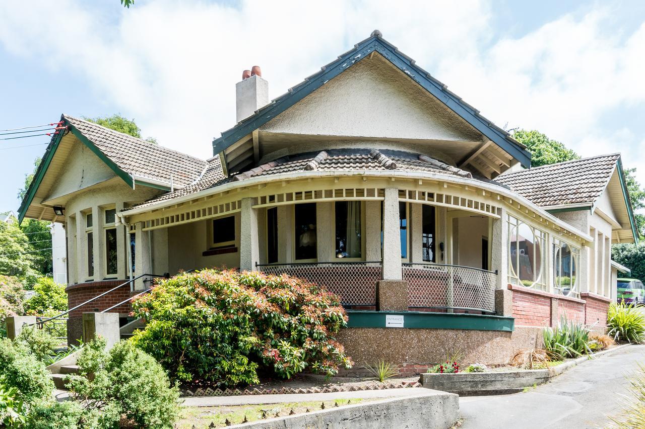 Manor House Backpackers Hostel Dunedin Bagian luar foto